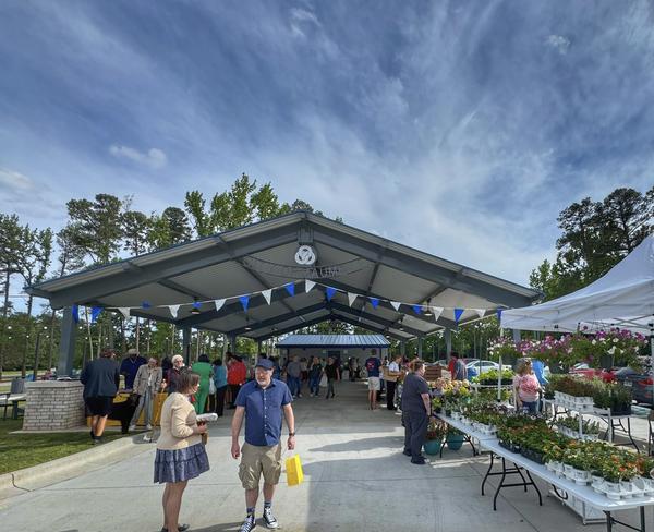 Off The Rails Vendor Market @ Millwood Station photo